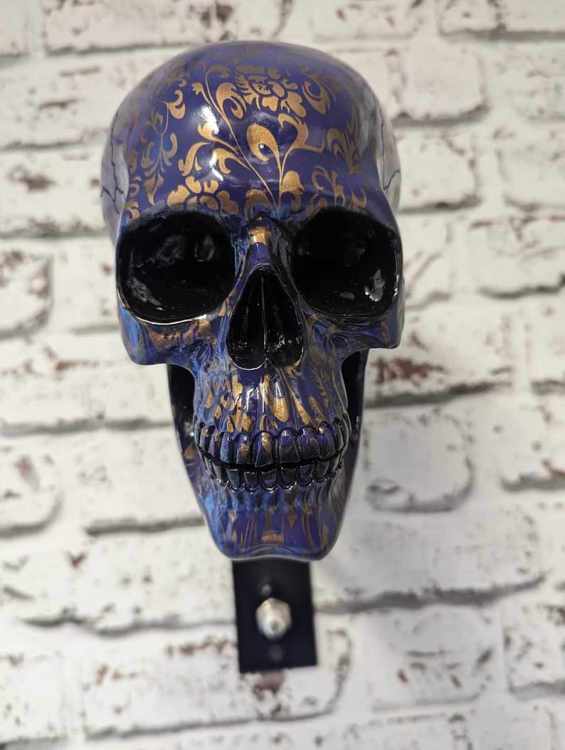 💀LAST DAY 50% OFF - 🏴‍☠️Motorcycle Helmet and Jacket Skull Holder